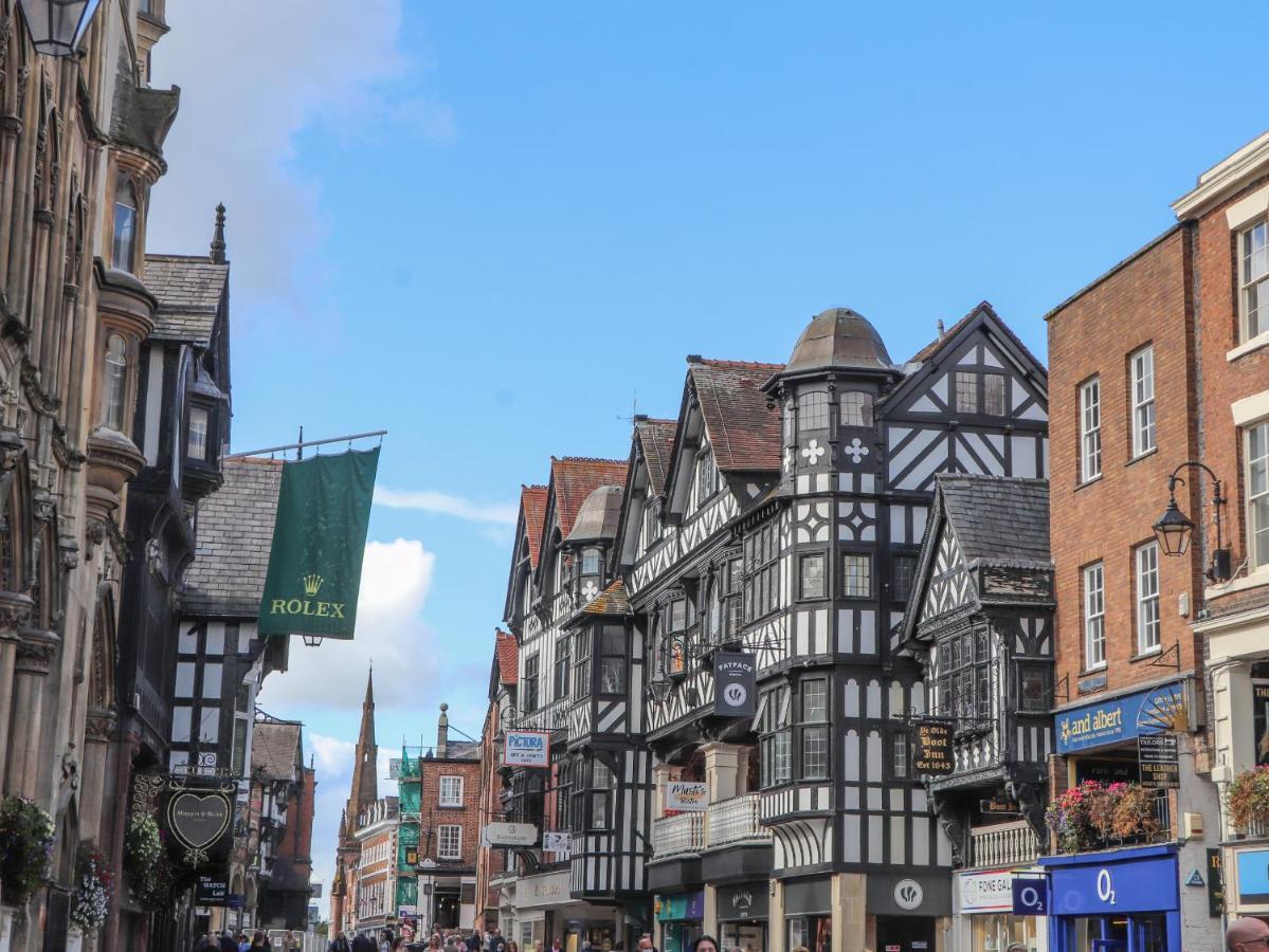 Appartamento Dragon'S Den Chester Esterno foto