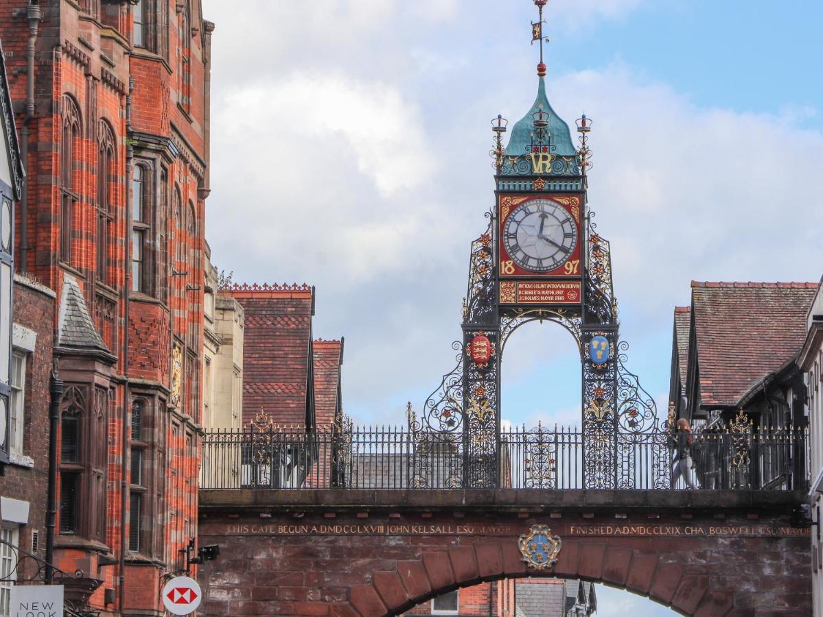 Appartamento Dragon'S Den Chester Esterno foto