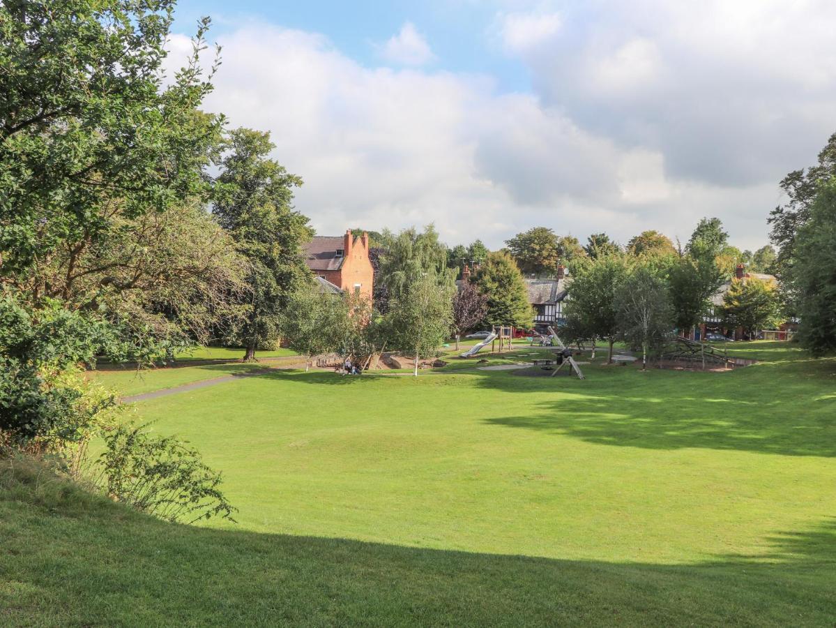 Appartamento Dragon'S Den Chester Esterno foto